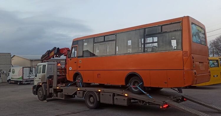 Зачем нужен эвакуатор для автобуса?