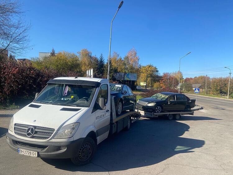 Поради з евакуації автомобіля восени