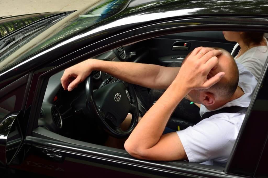 Знаки, предупреждающие о скорой поломке автомобиля. Эвакуатор Одесса